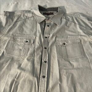 Men's Light Gray Button-Down Shirt